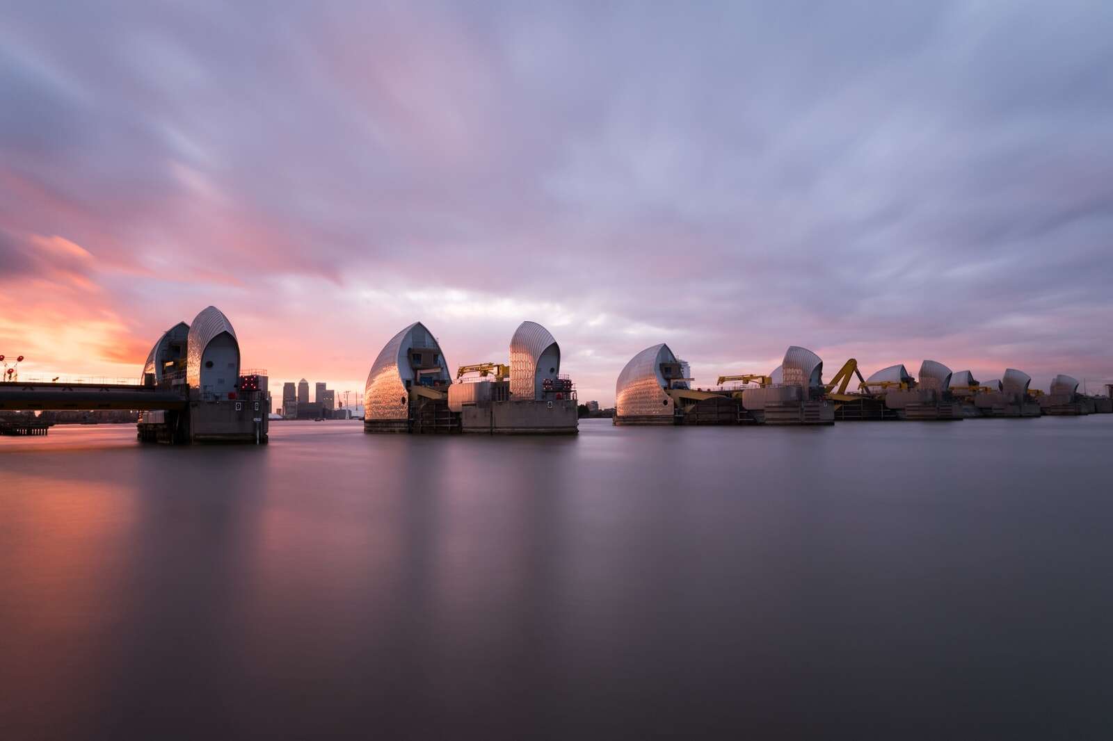 river-thames-shows-clear-influences-of-climate-change-sustainable